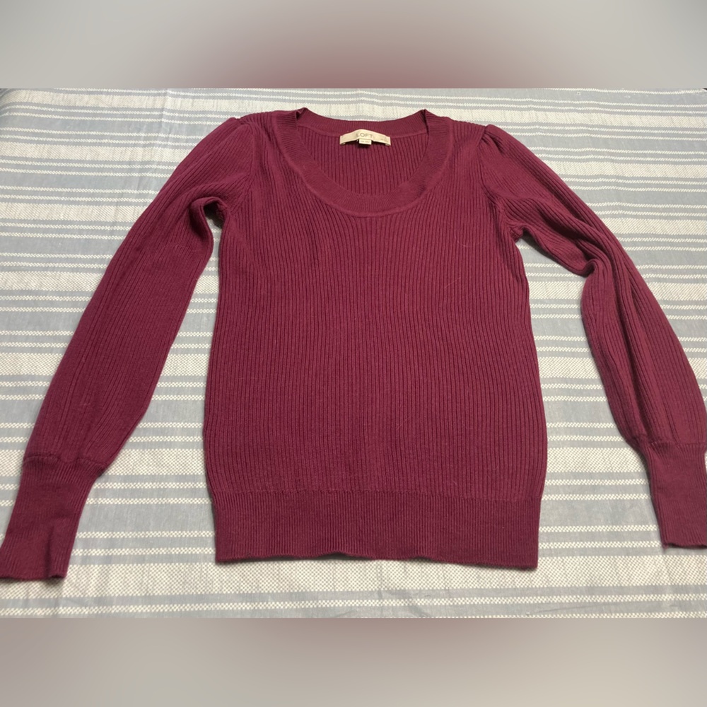 💛TODAY***$13***Loft Petites cranberry colored sweater.